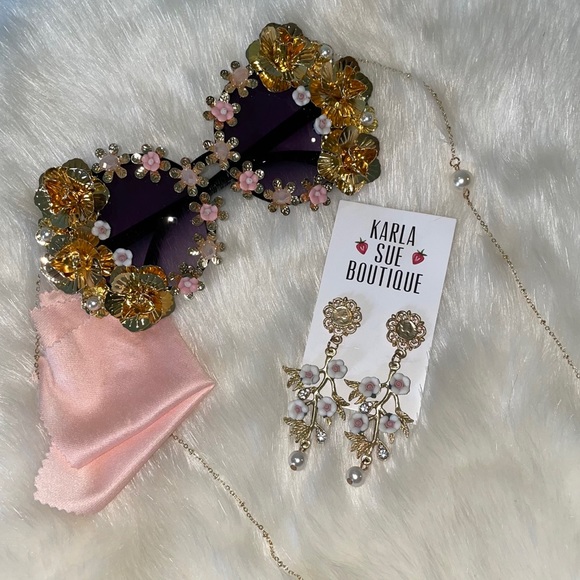 Oversized Lux Unique Sunglasses Set - Picture 1 of 6